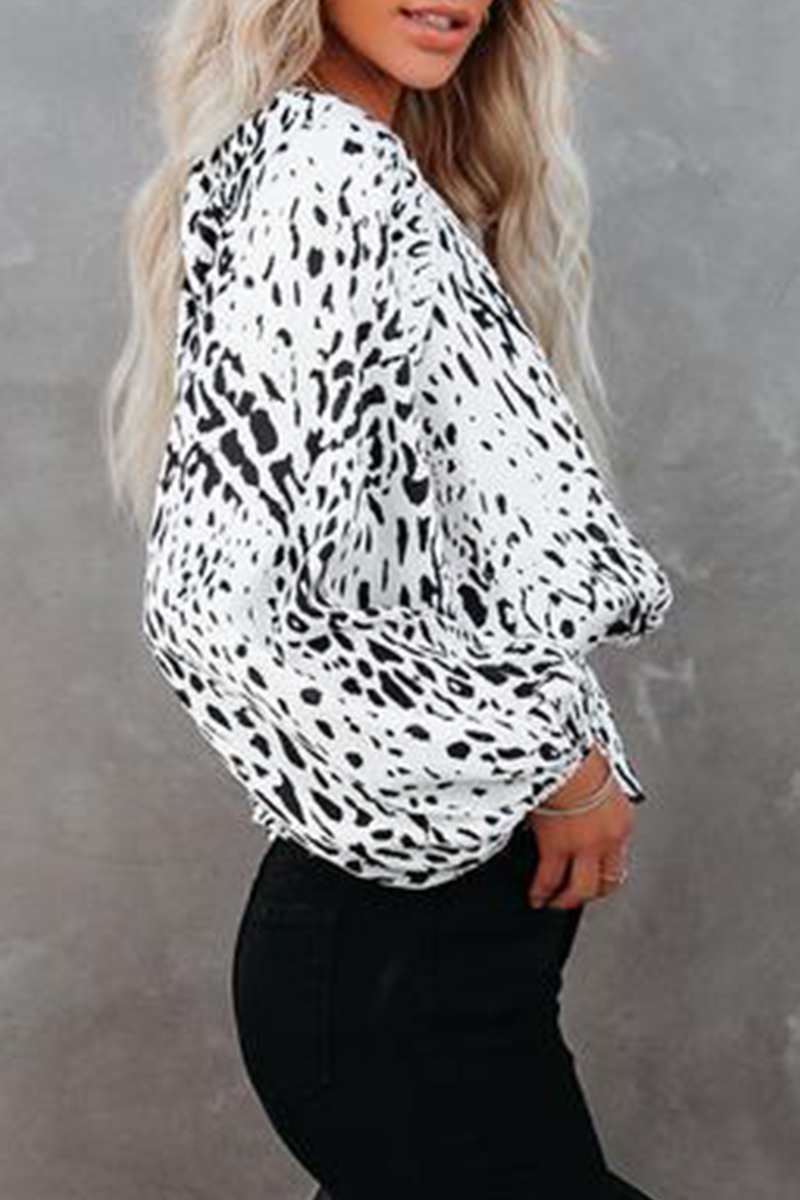Elegant Leopard Split Joint Fold O Neck Tops