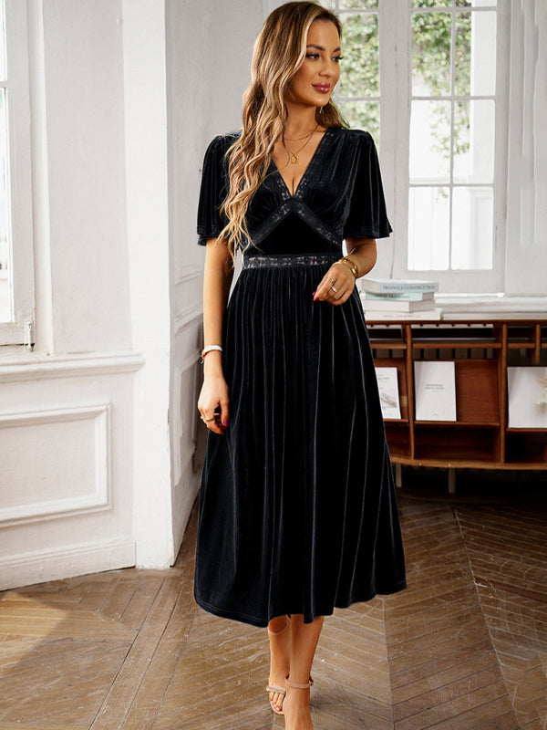 New elegant V-neck short-sleeved velvet dress